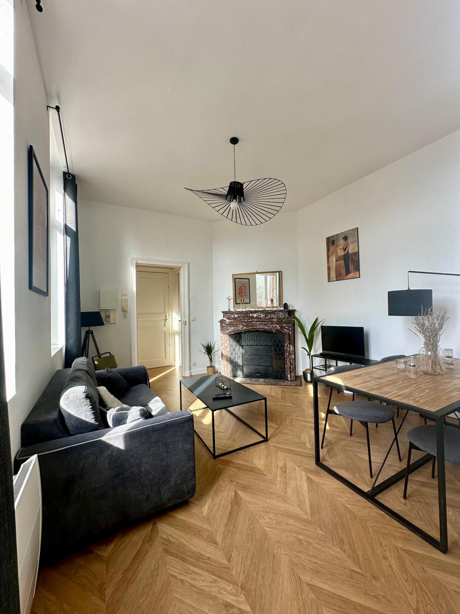 Spacieux Appt Haussmannien Parking Prive Amiens Exterior foto
