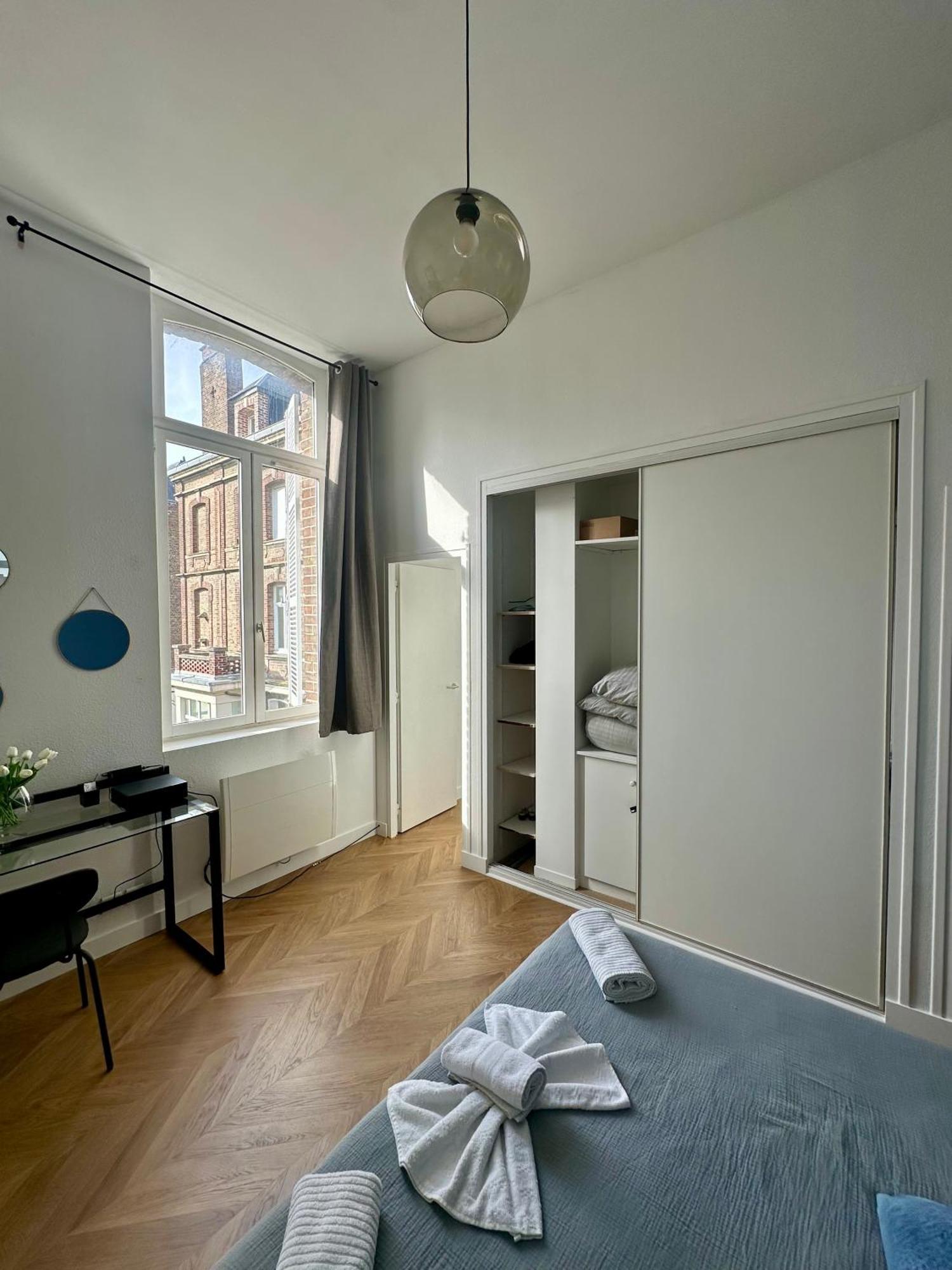 Spacieux Appt Haussmannien Parking Prive Amiens Exterior foto